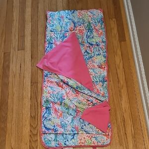 Lilly/Pottery Barn Colorful Tropical Print Blanket with Pink Lining